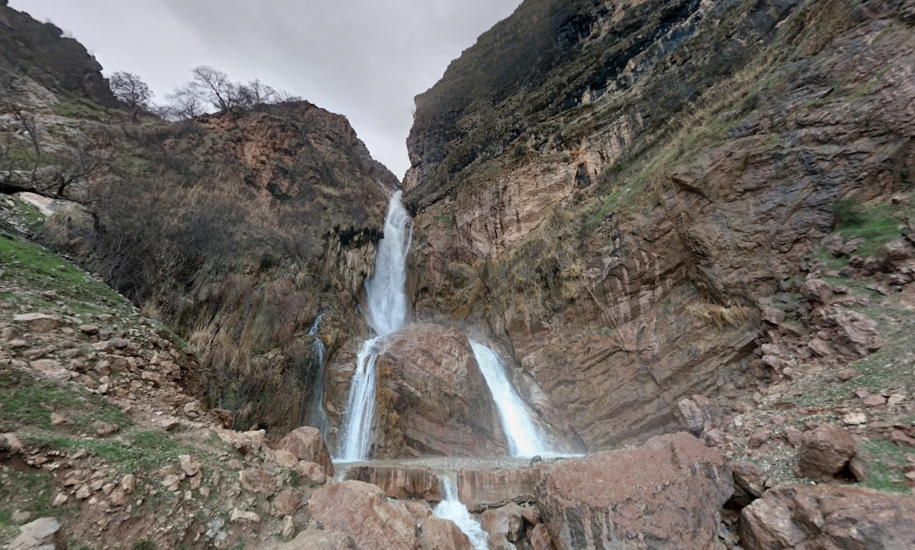 Nozhian Waterfall